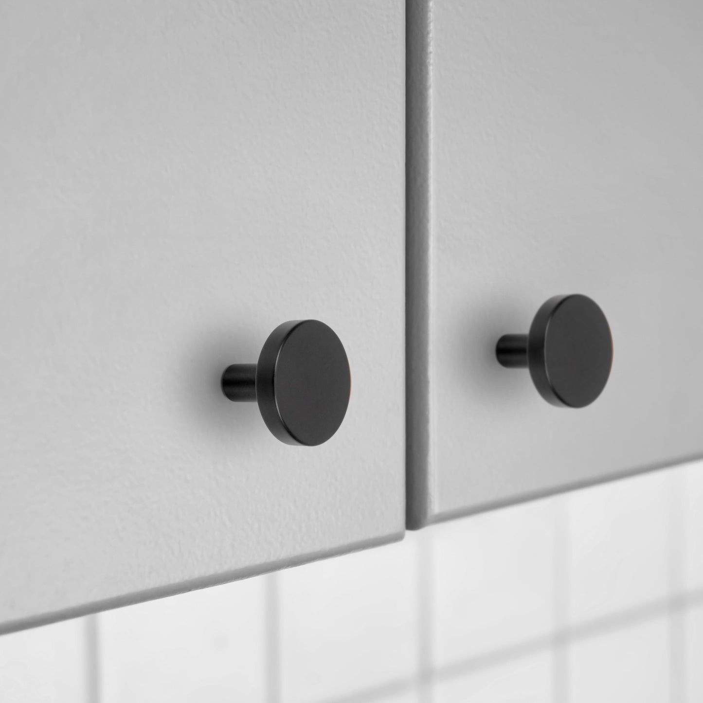 Emuca Set 10 Möbelknöpfe, Schrankknöpfe Uppsala, Durchmesser 30mm, Aluminium - werkzeug-online24