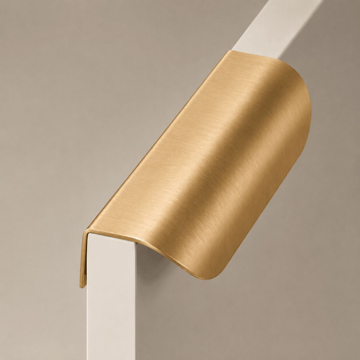 Möbelgriffe aus massivem Messing – Gold, Bronze, Schwarz & Weiß - werkzeug-online24
